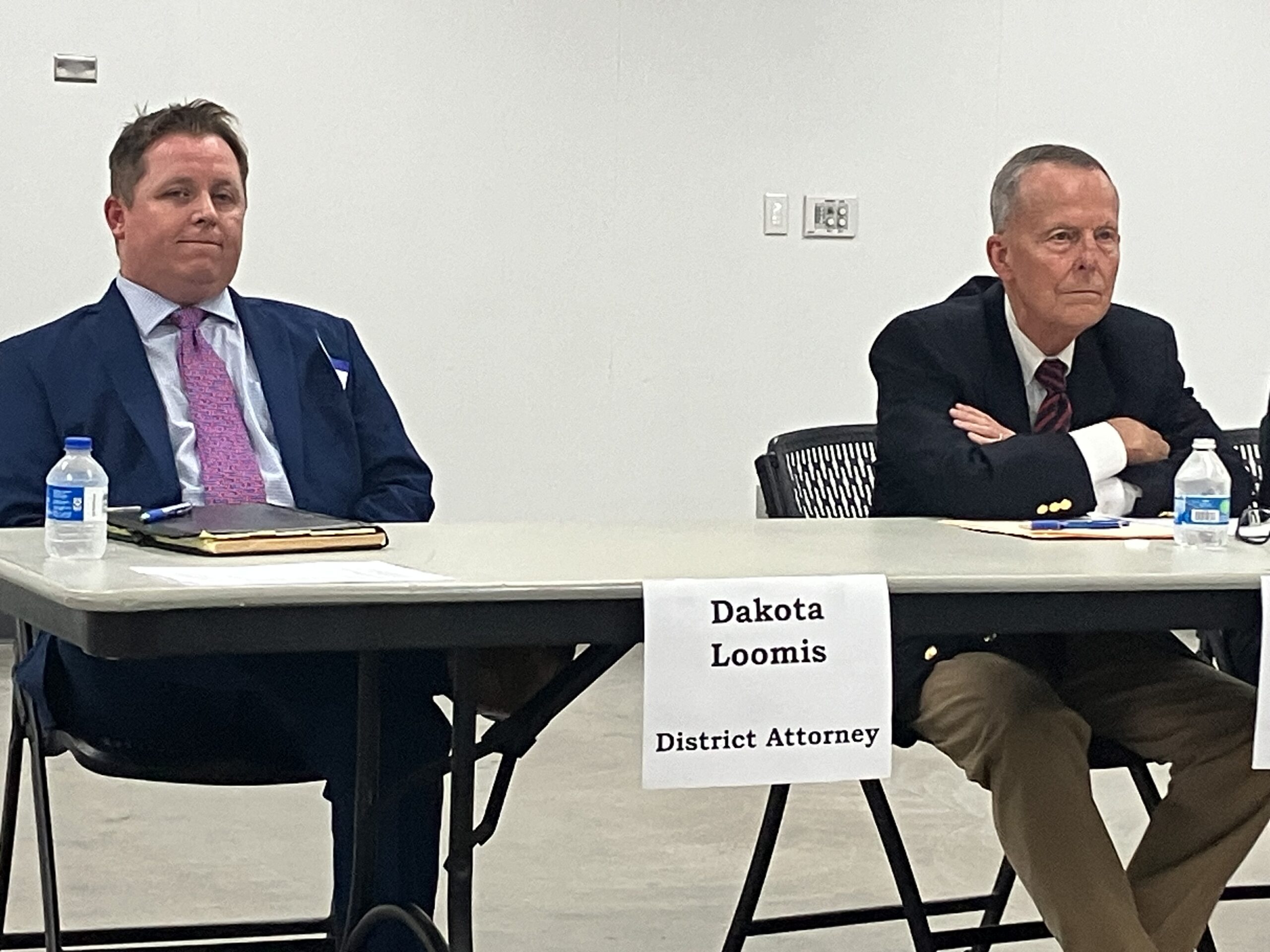 2 candidates running for DA call the current office a total mess, offer